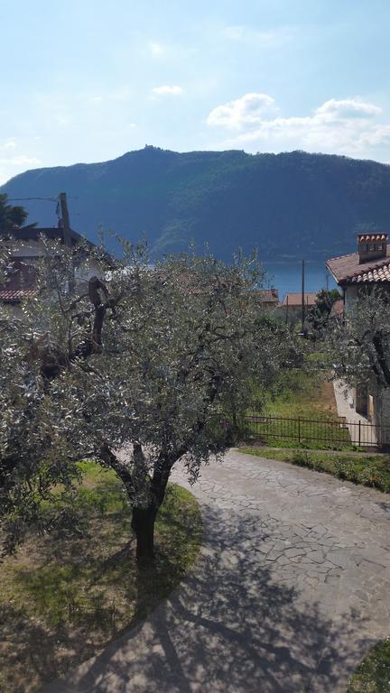 Apartment Iseo Lake サーレ・マラジーノ 部屋 写真